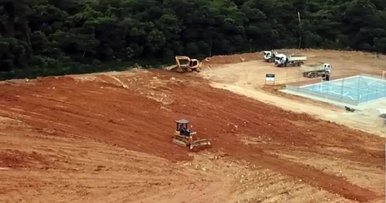 Prefeitura prepara terreno para construção de escola no Bairro Giórgia Paula em Garuva