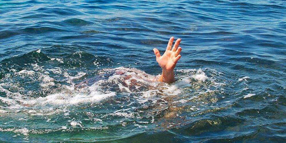 Jovem é socorrido após quase se afogar no Rio São João em Garuva
