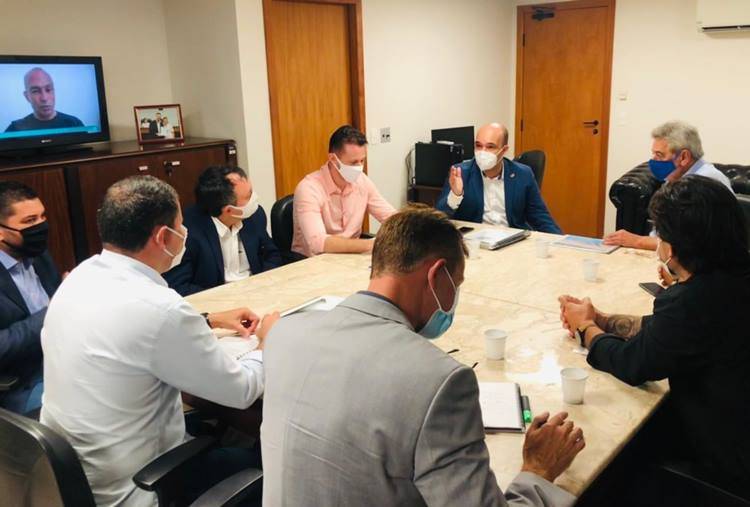 Após reunião em Florianópolis, prefeito anuncia criação de CIRETRAN em Garuva