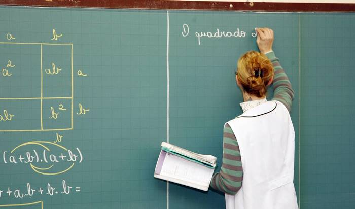 Prefeitura abre Processo Seletivo para contratação de professores para o ano letivo de 2022.