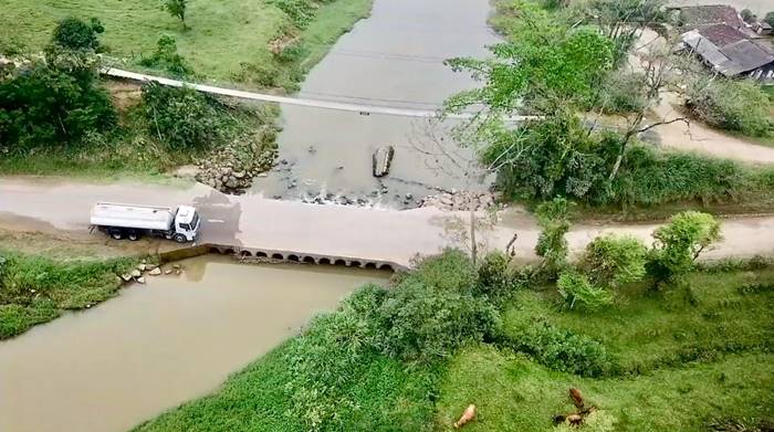 Prefeito anuncia recurso de R$ 2,5 Milhões para construção de Ponte no Rio Três barras, em Garuva.