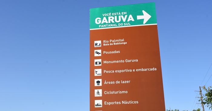 Instalação de novas placas fortalecem projeto das rotas turísticas de Garuva.