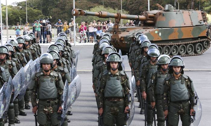Decreto presidencial autoriza atuação das Forças Armadas nas eleições.